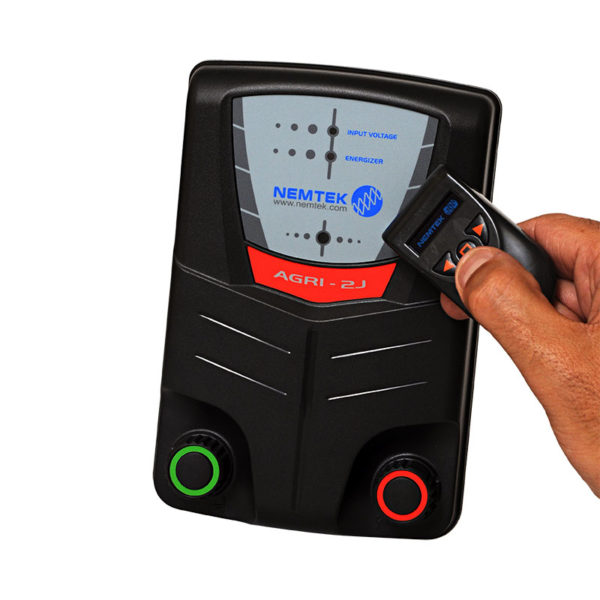 Agri 20km Energizer (battery or mains) - Image 2